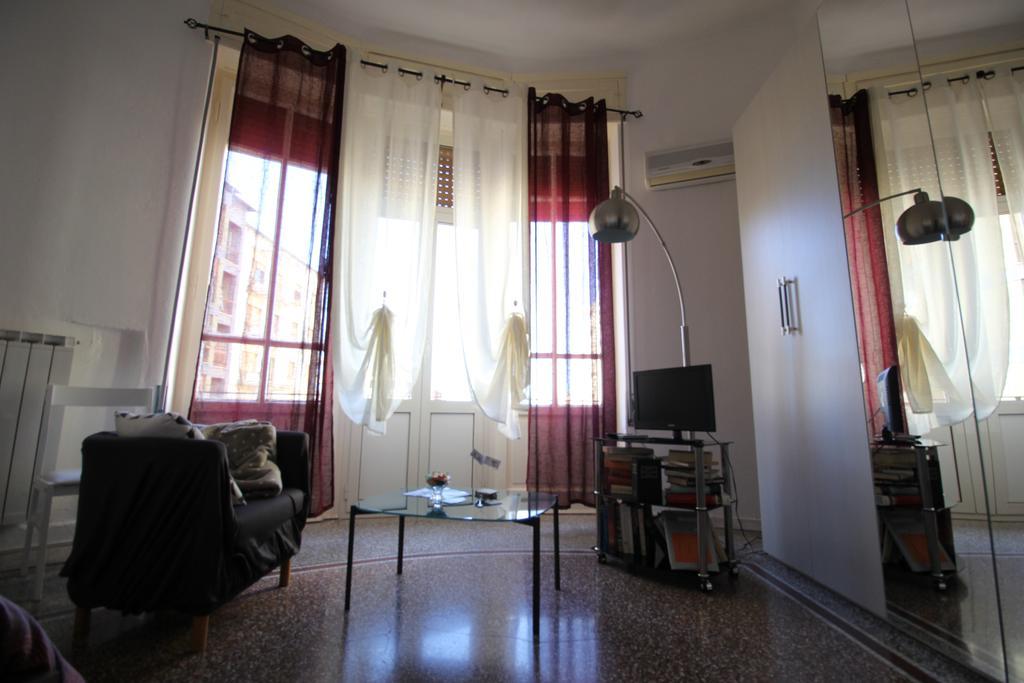 Bed 'N Books Bed and Breakfast Sassari Zewnętrze zdjęcie