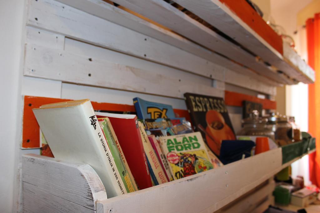 Bed 'N Books Bed and Breakfast Sassari Zewnętrze zdjęcie