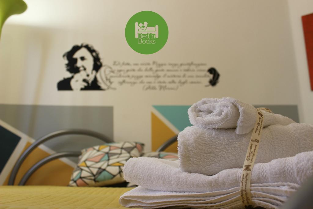 Bed 'N Books Bed and Breakfast Sassari Zewnętrze zdjęcie